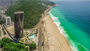 São Conrado imóvel de 02 qtos a 300m da Praia